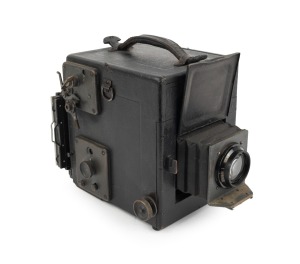 GRAFLEX: Revolving-Back Graflex Series B SLR camera, c. 1923, plate dimensions 8 x 10cm, Taylor-Hobson Cooke-Kodak Anastigmat 5&frac34;" f4.5 lens.