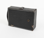 ZEISS IKON: "Maximar" (207/1) folding camera, c. 1927, plate dimensions approx. 11 x 8cm, Tessar 135mm f4.5 lens, Klio shutter; offered in matching leather case with additional film back and 6 plate holders. - 3