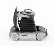 VOIGTL&Auml;NDER: "Bessa II" rangefinder camera, c. 1950s, Color-Heliar 105mm f3.5 lens [#3136910], Compur-Rapid shutter. - 2