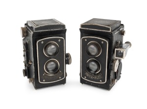 FOTH: Pair of c. 1933 Fothflex TLRs, both with Foth Anastigmat 75mm f3.5 lenses, one with side-mounted viewfinder attachment.