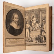 GROTIUS' DE JURE BELLI AC PACIS: 1712 leatherbound Amsterdam edition, gilt title to spine, 946pp. + index, front board detached. - 2