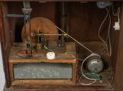 FORTUNE-TELLING MACHINE: "Ahren's London" palm reading machine, oak case, cast-iron claw feet, early-20th century, "Place your right hand firmly on the plate as illustrated - With your left, insert penny. Correct reading of your hand will then be delivere - 2
