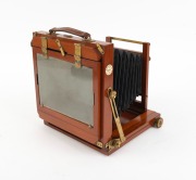 GANDOLF: View camera, late 19th century, plate dimensions 11.6 x 16cm, uninscribed brass lens with iris diaphragm; offered in original case with three double-dark slides. - 2