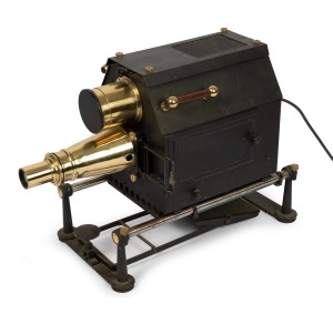 ROSS LONDON: Epidiascope projector, retrofitted for electricity; dimensions approx. 41 x 34 x 70cm.