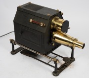 ROSS LONDON: Epidiascope projector, retrofitted for electricity; dimensions approx. 41 x 34 x 70cm. - 2