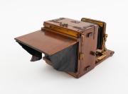 "Tropical Model" mahogany and brass folding camera, c. 1900s, plate dimensions 10 x 12.5cm, Ross London Homocentric 6" f6.3 lens with pneumatic shutter, integrated spirit level. - 2
