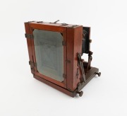 "Vijay" triple-extension view camera, early-20th century, plate dimensions 21.5 x 16cm, Dallmeyer Dallon Tele-Anastigmat f5.6 lens with iris diaphragm. - 2