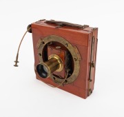 Triple-extension view camera, late-19th century, plate dimensions 12 x 16cm, "The Albion Albumenizino Co. Glasgow" brass lens with slot for Waterhouse stop, Thornton-Pickard roller-blind shutter, "Antinuous" shutter release. - 3