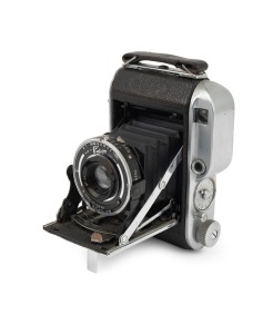 HOUGHTON: Ensign 220 Auto-Range folding camera, c. 1937, with Ensar 75mm f4.5 lens and Epsilon shutter.