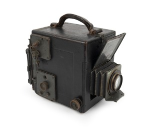 GRAFLEX: Revolving-Back Graflex Series B SLR camera, c. 1923, plate dimensions 8.5 x 10.5cm, Taylor-Hobson Cooke Kodak Anastigmat 6" f4.5 lens.