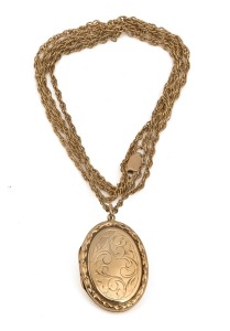 A vintage 9ct gold chain and photo locket, 20th century, the chain 62cm long, 9.2 grams total including photos.