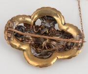 An antique 15ct gold and green stone brooch, 19th century, 4.5cm wide, 6.8 grams. - 2