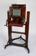 KODAK: "Studio Camera No. 1 10 x 8" large format studio camera, late-19th/early-20th century, plate dimensions 16.5 x 21.5cm, Taylor-Hobson Cooke Portrait Anastigmat Series IIB 20" f4.5 brass lens [#189261] with cap, intact black bellows, on adjustable ti - 4