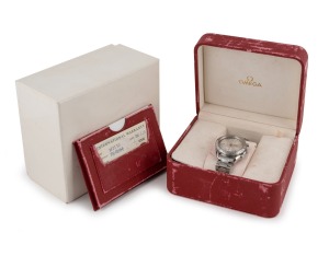 OMEGA "Seamaster" automatic chronograph gents wristwatch in stainless steel case with original bracelet and clasp, accompanied by original documentation, box and packaging (Note: Leatherette box deteriorated and scuffed), 40mm wide including crown.