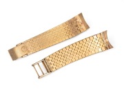 I.W.C. (INTERNATIONAL WATCH COMPANY, SCHAFFHAUSEN) gold watch bracelet with clasp, stamped "I.W.C. 18K" (Note: Tests as 15ct gold or higher), 44 grams total.