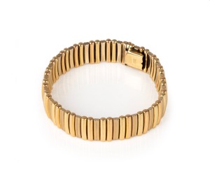 A fine quality two-tone Italian 18ct gold bracelet, mid to late 20th century, stamped "750", 56.7 grams.
