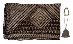 A vintage Art Deco woven silver and cotton shawl, circa 1930s, (575 grams total weight); together with a silver mesh lady's purse (43 grams total), (2 items).