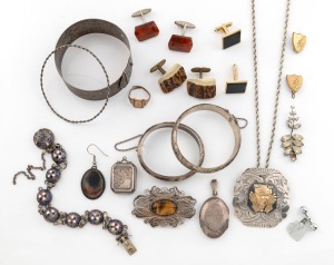 Assorted silver jewellery, cufflinks etc., including antique enamel Russian silver example (A/F), sterling silver lockets and a Mexican silver pendant, (qty).
