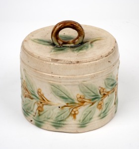 BENDIGO POTTERY cheese cover, 19th century, (lacks platter), 14cm high, 14.5cm diameter.