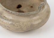 An antique Chinese porcelain censer, Ming Dynasty, 15th/16th century, ​​​​​​​9cm high, 26.5cm wide. - 7