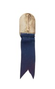 OFFICIAL BADGE - SPORTS & TEAM OFFICIALS: Manufactured by K.G. Luke, Melbourne; dark blue enamelled border, silver background, dark blue ribbon marked "CHEF DE MISSION"; numbered "849" on reverse. - 2