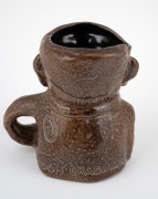 DON BRADMAN, Bendigo Pottery brown glazed caricature jug, limited edition 1104/3000, 15cm high. - 4