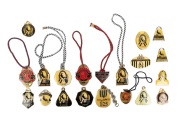 CLUB MEMBERSHIP FOBS: Mostly 1990s group comprising Collingwood (15), Essendon (4), and North Melbourne (1). (20 items)