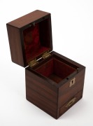 A Georgian mahogany apothecary box with plush red velvet lining and single drawer with brass locking pin, 18th/19th century, ​​​​​​​17cm high, 12cm wide, 12cm deep. - 2