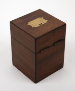A Georgian mahogany apothecary box with plush red velvet lining and single drawer with brass locking pin, 18th/19th century, ​​​​​​​17cm high, 12cm wide, 12cm deep. - 3