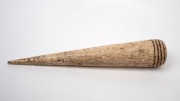 An antique turned whalebone fid, 19th century, ​​​​​​​21cm long. - 2