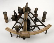 An antique English brass sextant in original mahogany case, 19th century, ​​​​​​​the case 29cm high. - 2