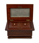 An antique mahogany tea caddy fitted with two lidded compartments with ivory knobs, 19th century, ​​​​​​​16cm high, 29.5cm wide, 19cm deep. - 2