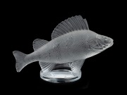 LALIQUE French glass car mascot, engraved "Lalique, France", ​​​​​​​10cm high, 16cm wide.