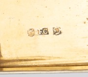 A William IV antique English sterling silver pocket snuff box with engraved decoration and gilt wash interior, made by Francis Clark of Birmingham, circa 1837, ​​​​​​​7cm wide, 61 grams. - 3