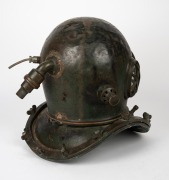 KIMURA antique Japanese copper and brass diver's helmet, early 20th century, ​​​​​​​39cm high. - 3
