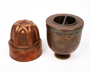 Antique copper jelly mould, together with an antique copper ice cream mould, 19th/20th century, (2 items), 10.5cm and 11.5cm high.