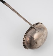 A Georgian silver toddy ladle with baleen handle, 18th century, 34cm long. - 3