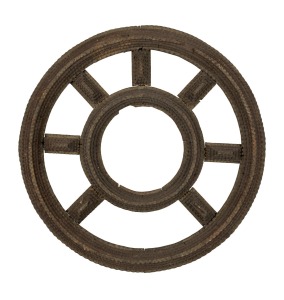 A tramp art antique Australian cedar circular picture frame, 19th century, 46cm diameter.