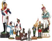 NAPOLEONIC WARS: assorted porcelain, plastic and metal soldier ornaments, ranging in size from 10 to 30cm, set of soldiers, excellent condition.