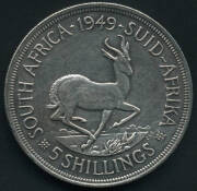 Australia, 1937 Crown, 1d (50), &frac12;d (24) and 1855 1d Edward De'Carle & Co. Melb. token with 'Tasmania' reverse; GB, 1797 2d Cartwheel, 1887 double florin (has been mounted), 1977 Crown (2) & 5 copper coins; Sth Africa 1949 Crown. And a purse with Aust. Kni