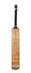 SIGNED CRICKET BAT: "Sykes" Cricket Bat, match-used with 17 signatures on front in pen & pencil, noted Lindsay Hassett, Keith Miller & Len Hutton. On reverse are a further 28 signatures that have been traced over & varnished - including Don Bradman, Victo