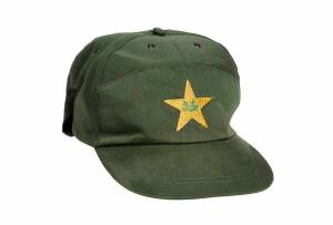 WASIM AKRAM'S PAKISTAN CRICKET CAP, green baseball-style, embroidered Pakistan logo on front, signed inside by Wasim Akram. Good match-used condition. [Wasim Akram played 104 Tests & 356 ODIs 1984-2003].
