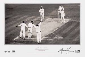 SHANE WARNE: Photograph "Ball of the Century" by Patrick Eagar, signed on mount by Shane Warne, limited edition 367/500, size 63x41cm.