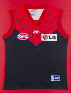 MELBOURNE: Melbourne football jumper with c36 signatures, window mounted, framed & glazed, overall 83x102cm.