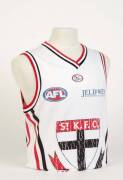 ST.KILDA: 2008 St.Kilda clash jumper, number 35 Robert Harvey. Rare clash jumper made for Robert Harvey during his final season.