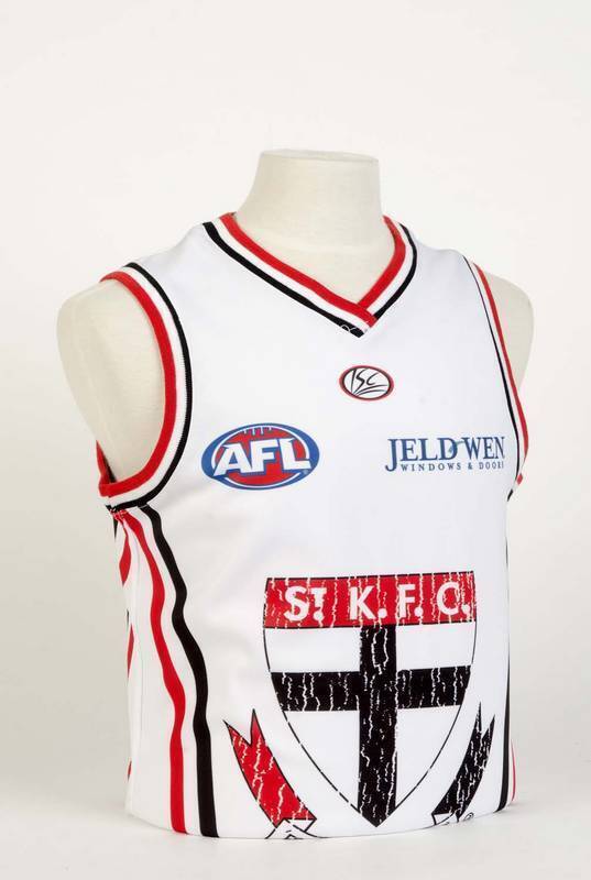 ST.KILDA: 2008 St.Kilda clash jumper, number 8 Max Hudghton. Rare clash jumper used for only 2 seasons.