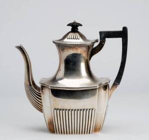 English sterling silver teapot by Martin, Hall & Co. Sheffield c1900. 600+ grams