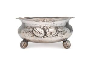 Swedish silver fruit bowl with pomegranate feet & repousee decoration, 20th century. Height 11.5cm, diameter 23cm.