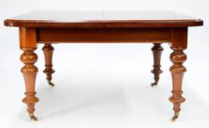 VICTORIAN MAHOGANY Extension dining table on turned legs with 1 leaf. Width 120cm, length 130cm, extended 183cm. Restored, (burn mark on top).Good condition