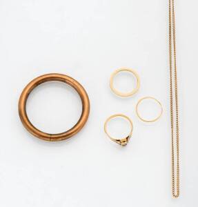 A collection of assorted jewellery including 9ct gold.